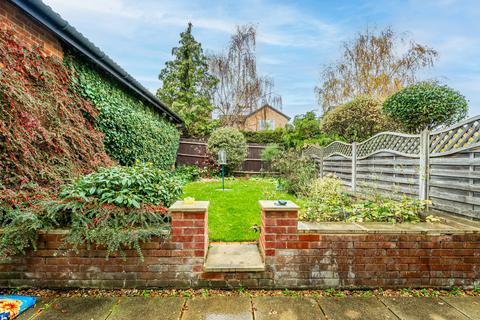 2 bedroom end of terrace house for sale, Richmond Walk, Hertfordshire AL4