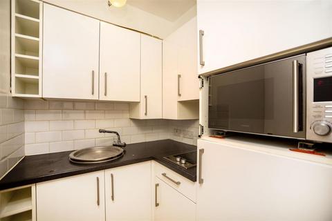 undefined, Florin Court ,6-9 Charterhouse Square, London