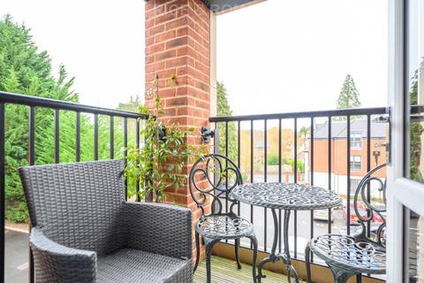 2 bedroom retirement property for sale, Dukes Ride, Crowthorne RG45