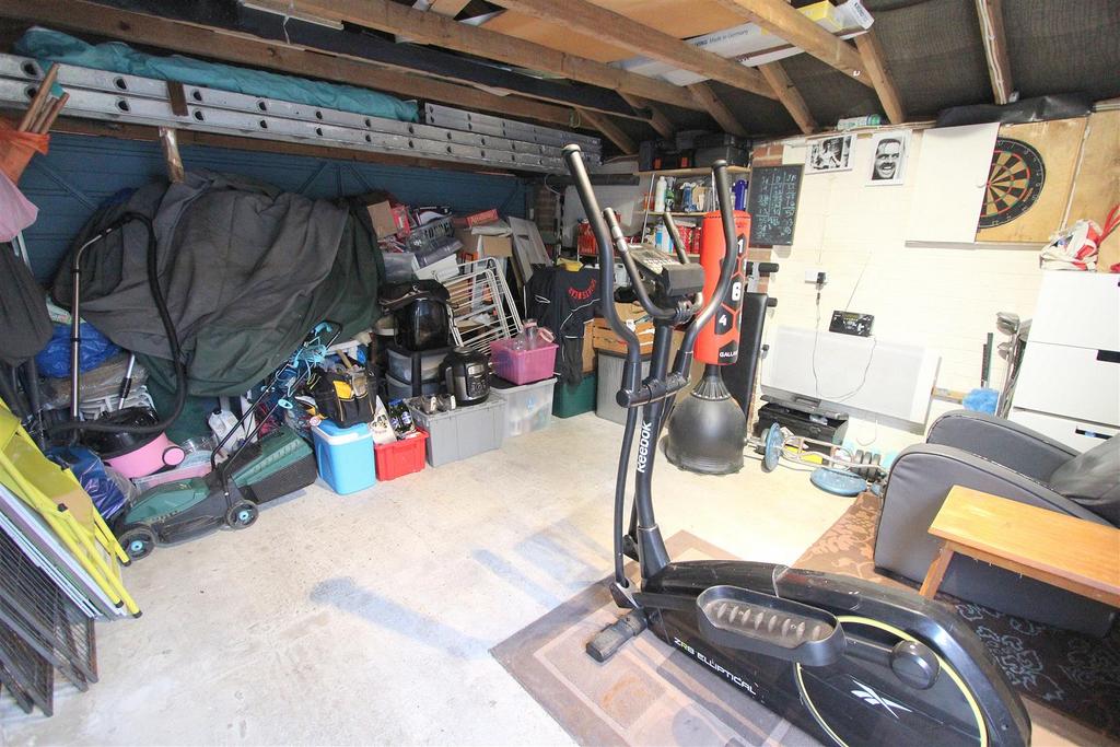 Garage internal.JPG