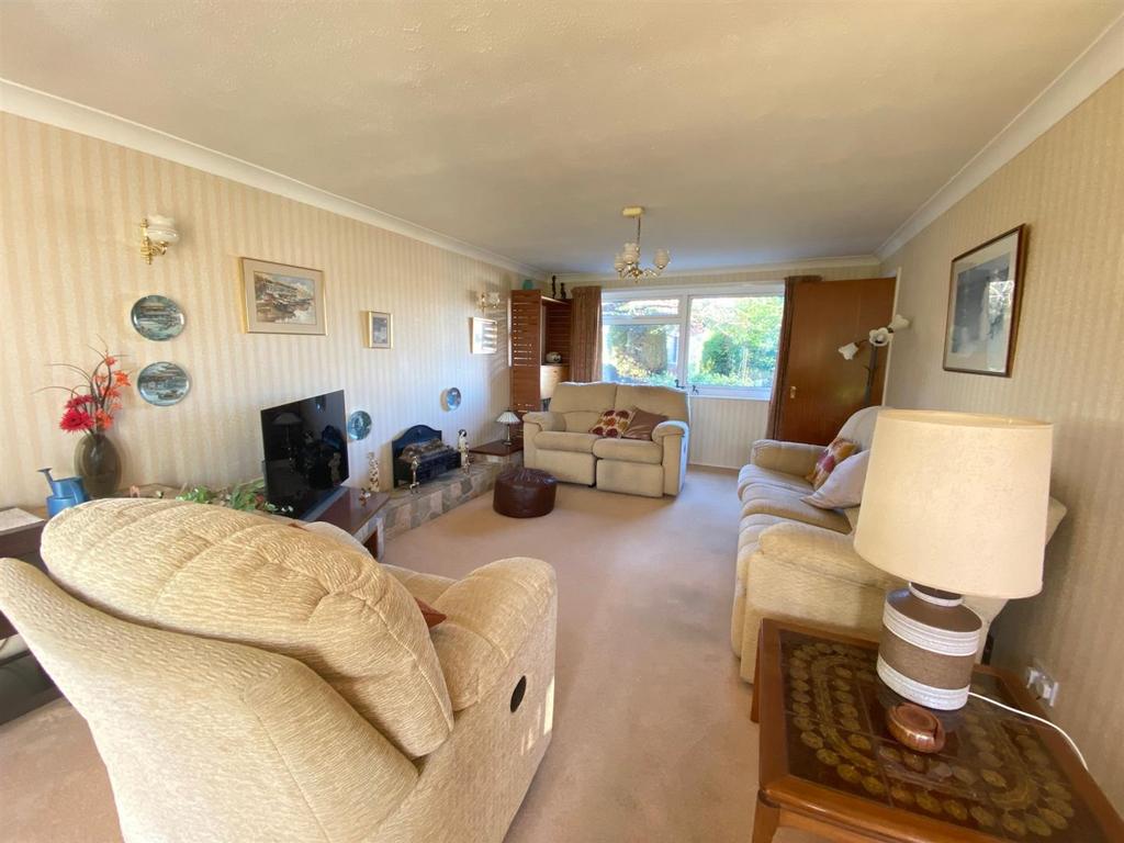 Living Area.jpg