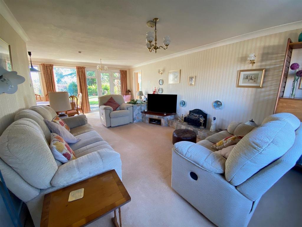 Living Dining Room.jpg
