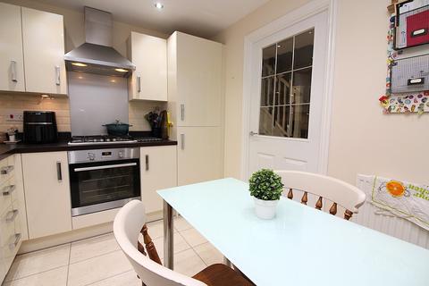 3 bedroom semi-detached house for sale, Meadowsweet Way, Stotfold, Hitchin, SG5