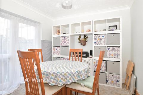 4 bedroom semi-detached house for sale, Arden Road, Faversham, Kent