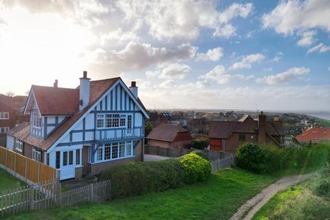 3 bedroom detached house for sale, Southsea Avenue, Sheerness ME12