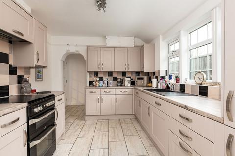 3 bedroom detached house for sale, Southsea Avenue, Sheerness ME12