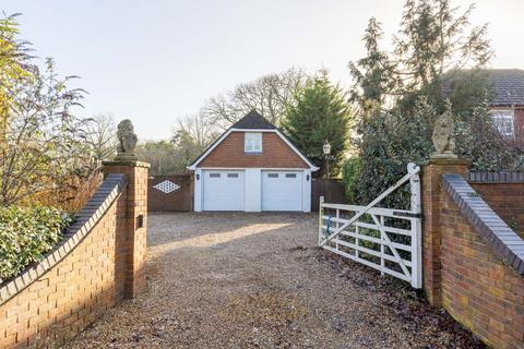 5 bedroom detached house for sale, Rusper Road, Crawley RH11