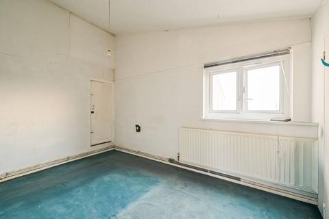 3 bedroom flat for sale, N7, Stroud Green, London, N7