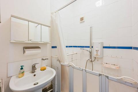 3 bedroom flat for sale, N7, Stroud Green, London, N7