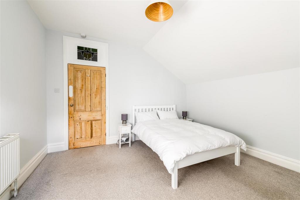 Flat 3, 1 Sackville Gardens-15.jpg