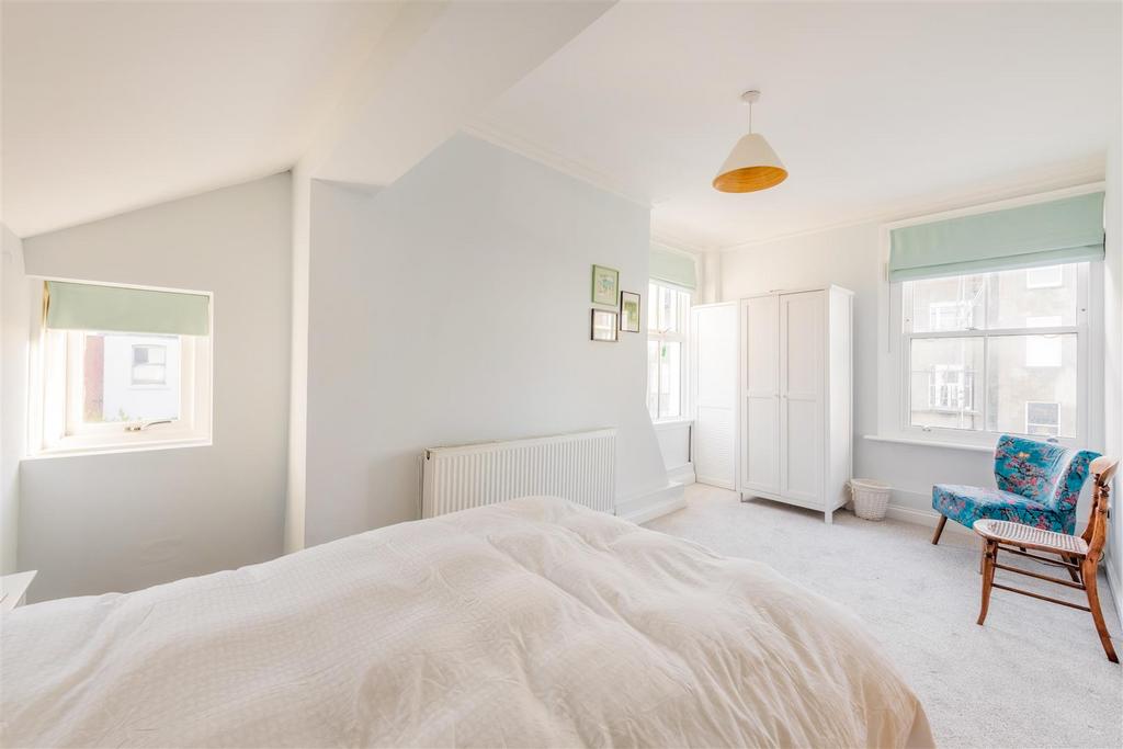 Flat 3, 1 Sackville Gardens-12.jpg