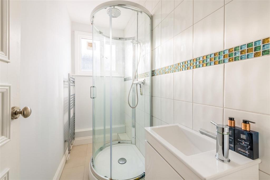 Flat 3, 1 Sackville Gardens-18.jpg