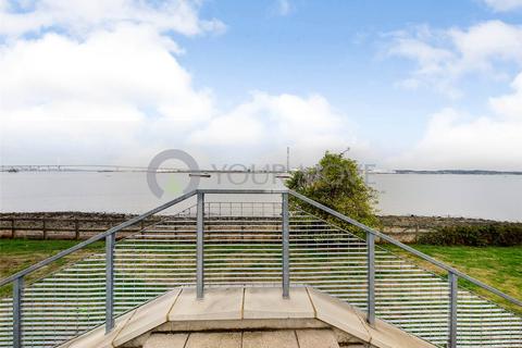 2 bedroom flat to rent, Wainwright Avenue, Kent DA9