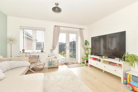 White Close, Horley, Surrey