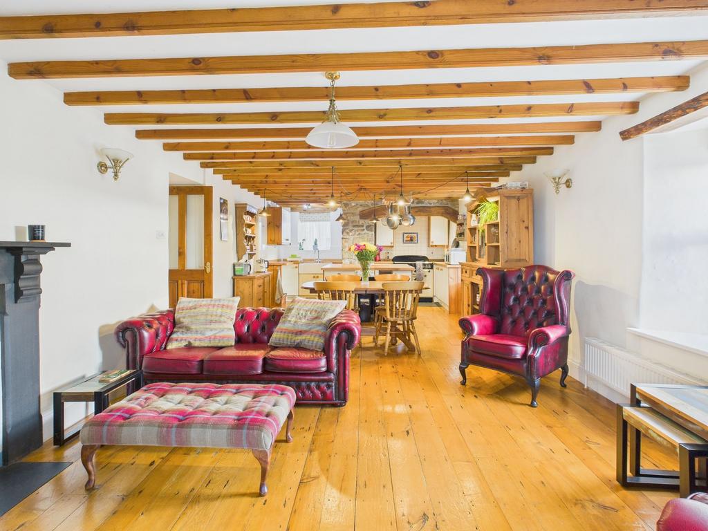 Kitchen/Living Room