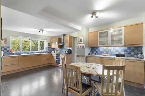 4 bedroom detached house for sale, Hill Crescent, Burley In Wharfedale LS29