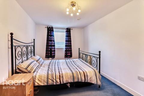 2 bedroom flat for sale, Station Approach, Epsom