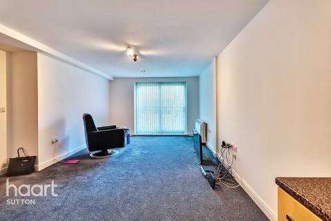 2 bedroom flat for sale, Station Approach, Epsom