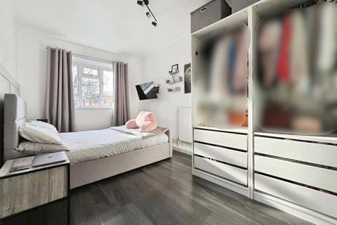 1 bedroom flat for sale, Middle Park Avenue, London SE9