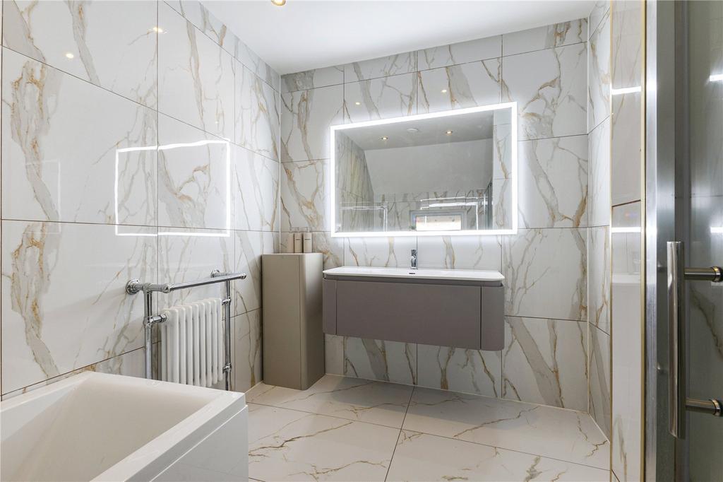 Pfamily Bathroom