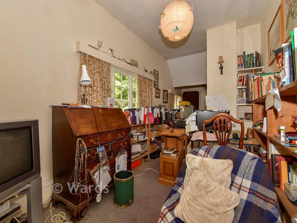 Bedroom 3/ Study House