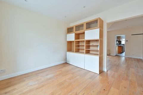 2 bedroom terraced house to rent, Neal Street, WD18, Watford, WD18