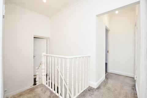 3 bedroom flat to rent, Ramsay Road, Forest Gate, Walhtam Forest, London, E7