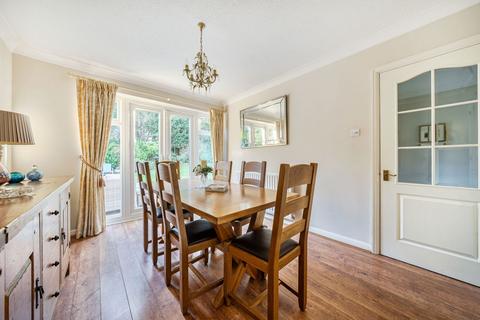 undefined, Kinnibrugh Drive, Lingfield RH7