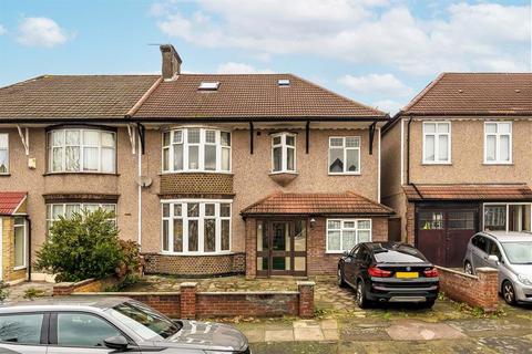 Newquay Road, London SE6