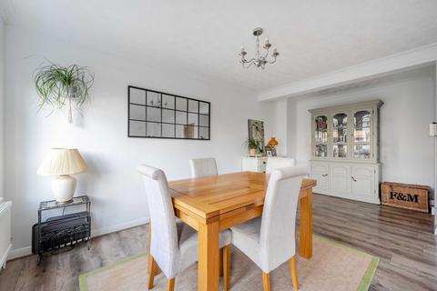 4 bedroom detached house for sale, Challenor Close, Wokingham RG40