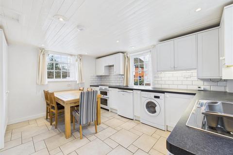 undefined, High Street, Baldock SG7