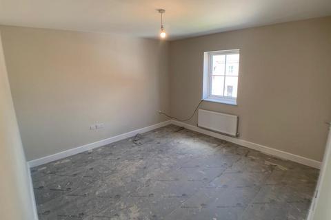 4 bedroom detached house to rent, Old School Drive, Kirk Sandall, Doncaster