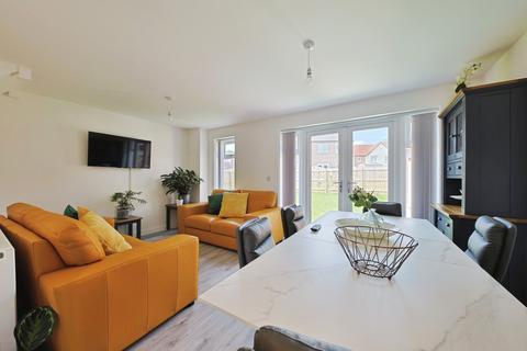 4 bedroom detached house for sale, Smith Crescent, Anlaby, Hull, HU10 7FY