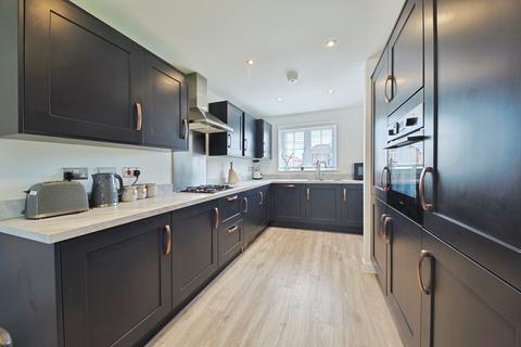 4 bedroom detached house for sale, Smith Crescent, Anlaby, Hull, HU10 7FY