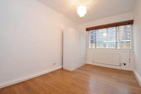 3 bedroom flat to rent, King Street, Hammersmith, London, W6