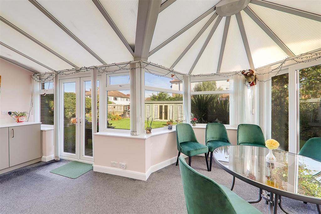 Conservatory/Utility Room