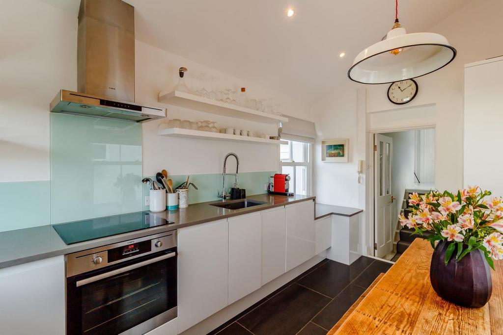 8379204-interior03-800.jpg