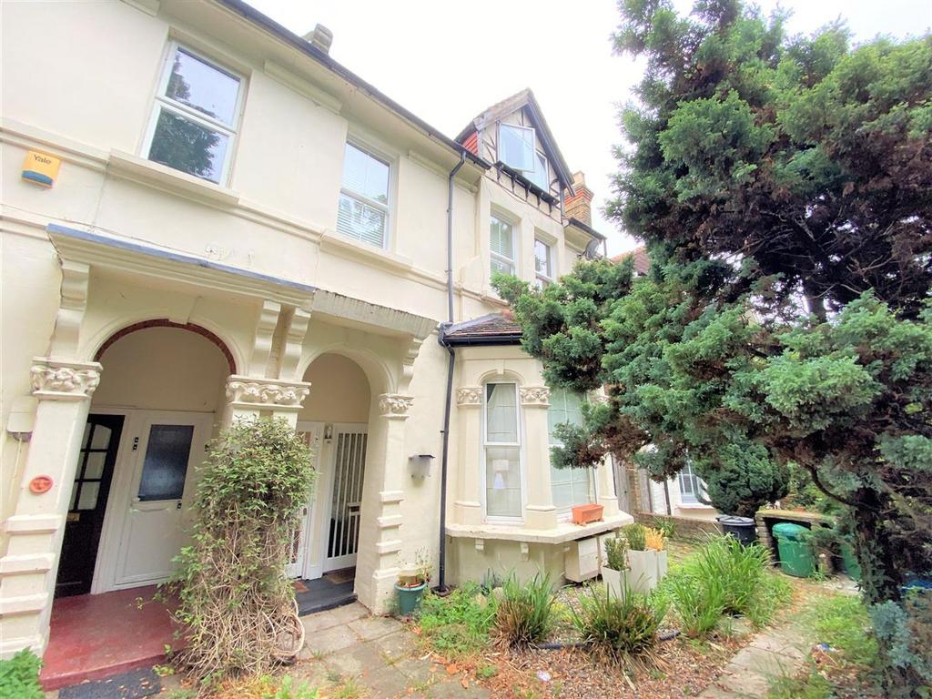 Fairfield Rd IG8
