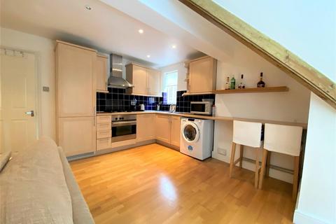 1 bedroom flat to rent, Fairfield Road, Woodford Green, IG8