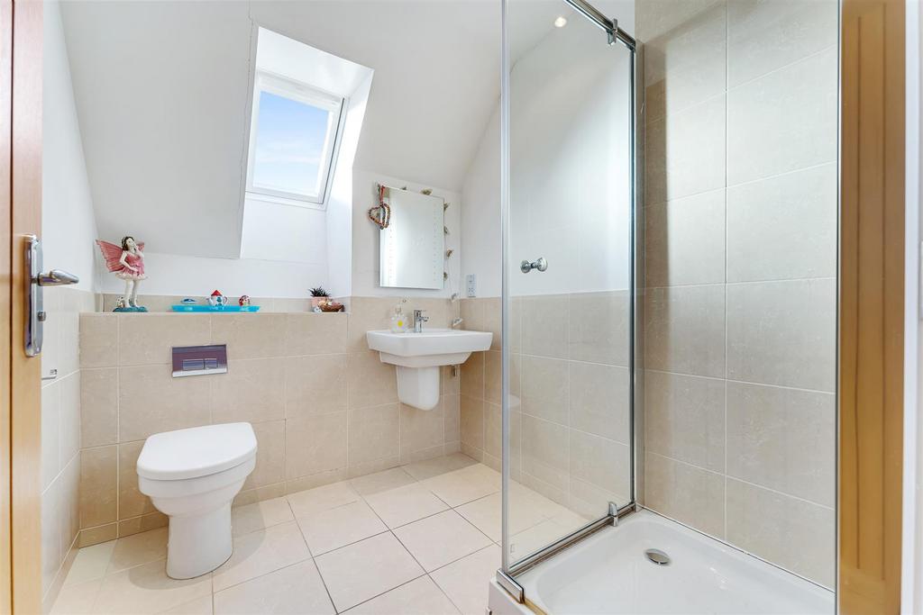 Bedroom 2 En Suite
