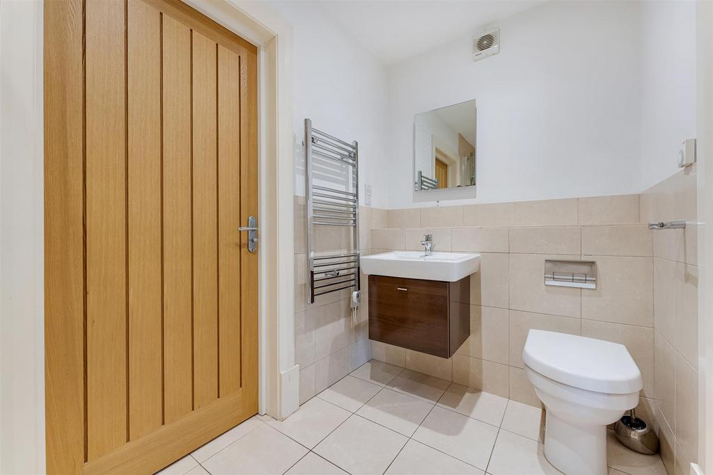 Jack and Jill En Suite