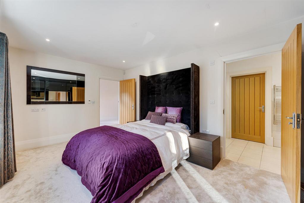 460 Hale Road, Hale Barns.-17.jpg