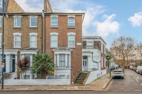2 bedroom flat for sale, Harwood Road, London SW6