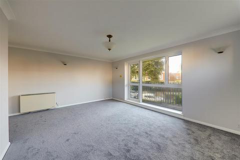 2 bedroom flat for sale, Wordsworth Road, Worthing BN11