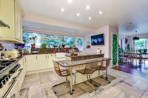 undefined, Jackets Lane, Northwood HA6