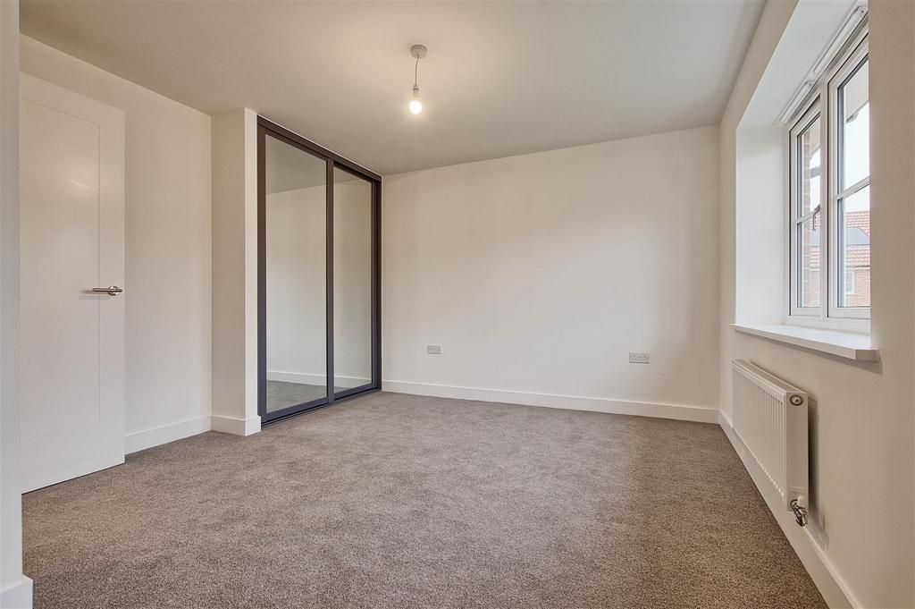 Bedroom 1 - 2.jpg