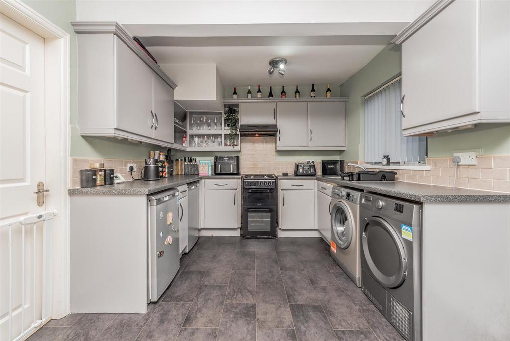 Fitted Dining Kitchen: