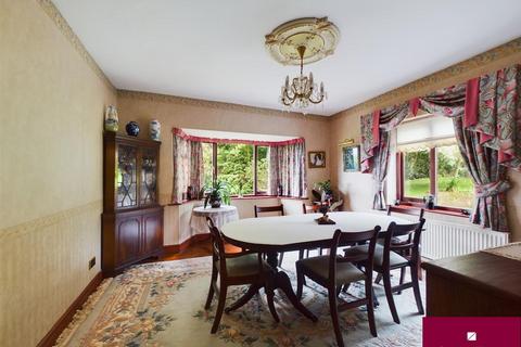 4 bedroom detached house for sale, Rhiew Revel Lane, Pant, Oswestry