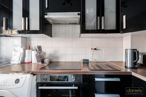 2 bedroom terraced house for sale, Sovereign Grove, Wembley