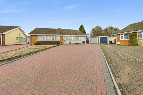 2 bedroom semi-detached bungalow for sale, Gipping Way, Ipswich IP8